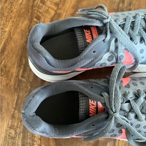 Nike Downshifter 7 Grey Lava Glow 852466-001 Running Shoes Size 8 Women - Picture 3 of 7